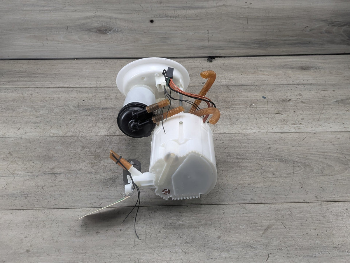 OEM BMW F22 F23 F30 F32 F33 F34 F36 Engine B58 Gas Fuel Tank Sending Pump Unit