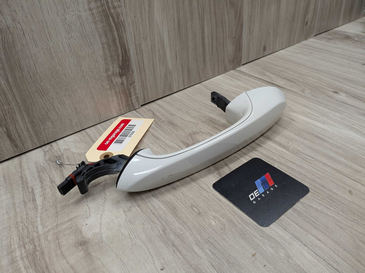 *20-24 OEM BMW F44 228 M235 REAR Left Driver Door Handle COMFORT ACCESS White