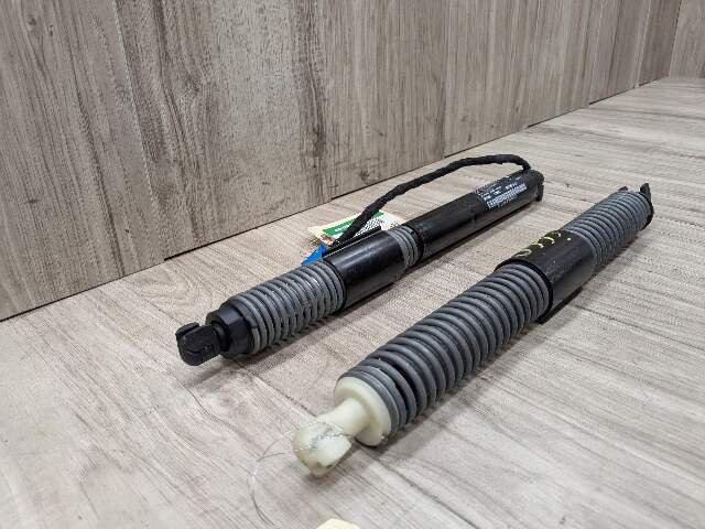 17-20 OEM BMW G30 F90 M5 540 Rear Right Trunk Strut Spindle Drive Power Lift