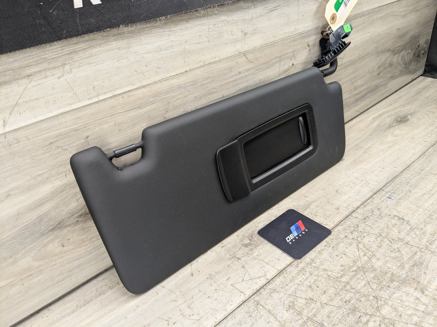 2020 BMW 330i G20 Front Right Passenger Sun Visor 8092728 19-24 OEM BMW G20 G80 330 M340 M3 Right Passenger Side Interior Sun Visor Black