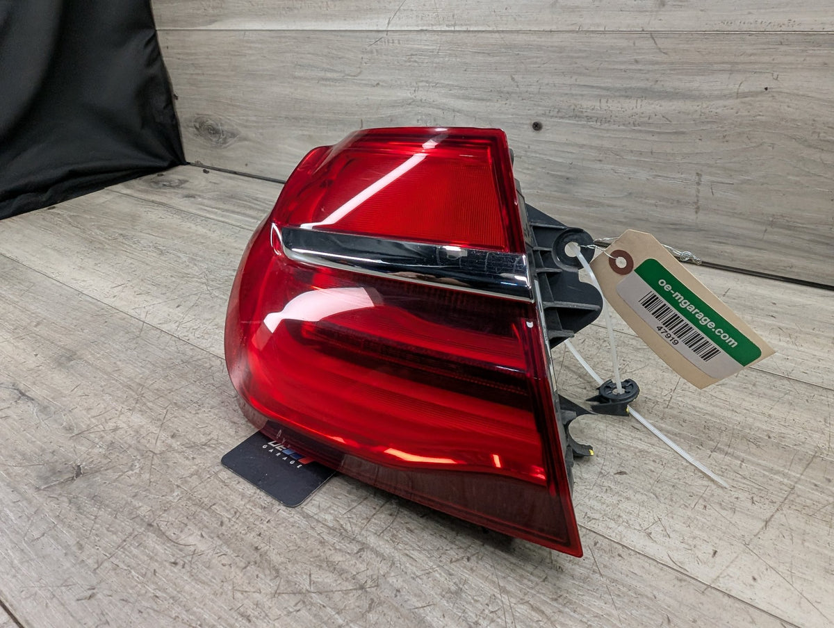 2017 BMW 740i G12 Rear Left Driver Outer Tail Light 7342965 *Broken tab, zip tie holds broken piece! 30 day warranty! OEM