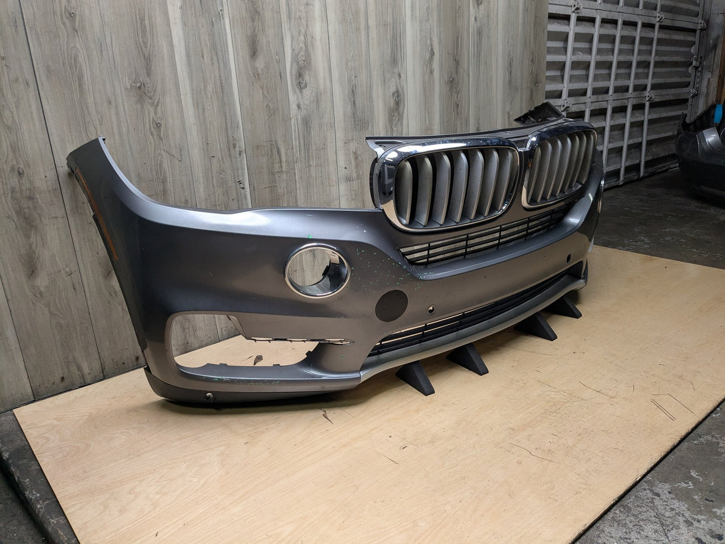 14-18 OEM BMW F15 X5 BASE Front Bumper Cover w/ Upper Grilles Gray A52 SPACEGRAU METALLIC (A52)