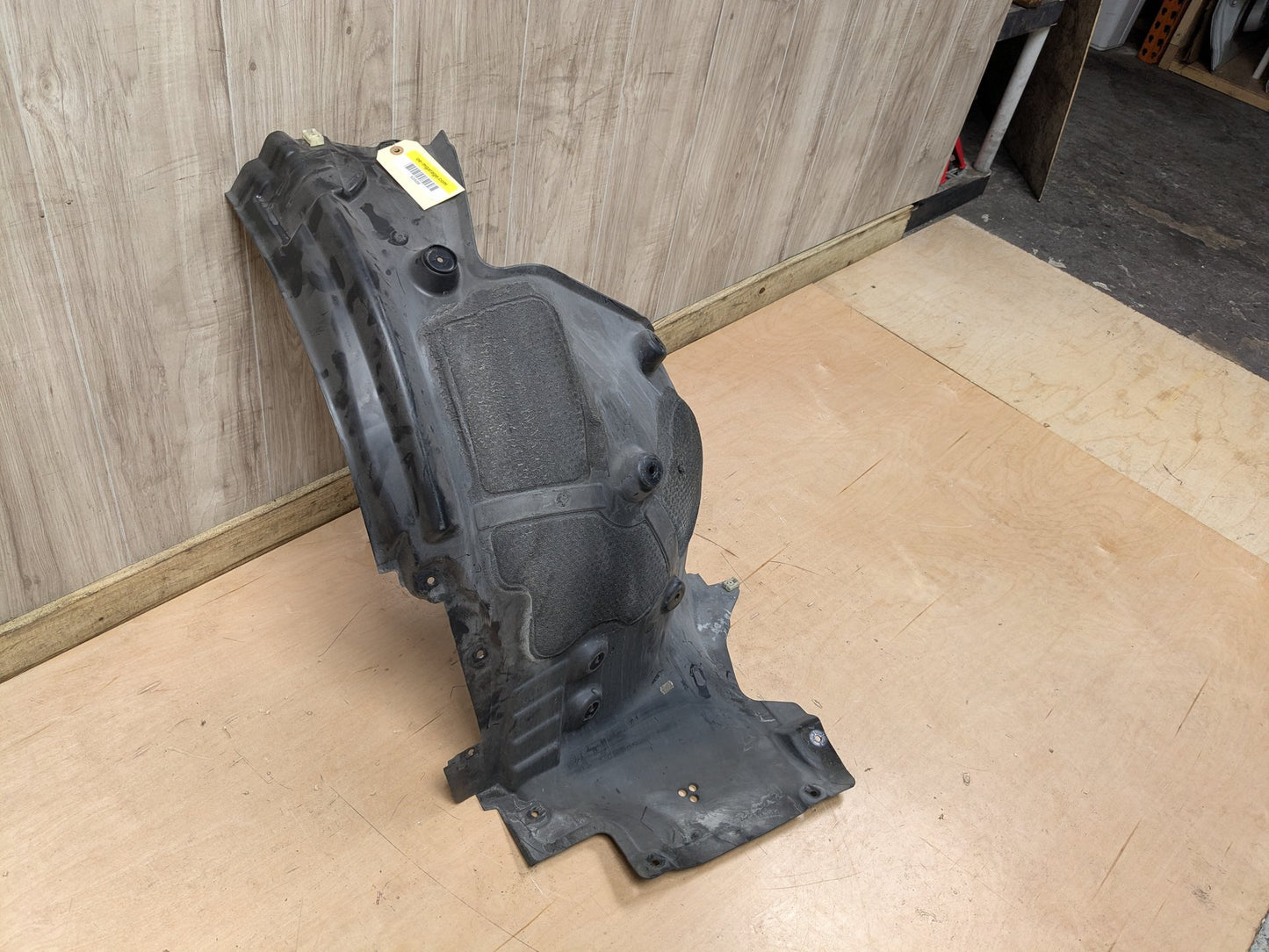 OEM BMW G30 530 540 M550 M SPORT Front Left Driver Fender Liner Splash Shield