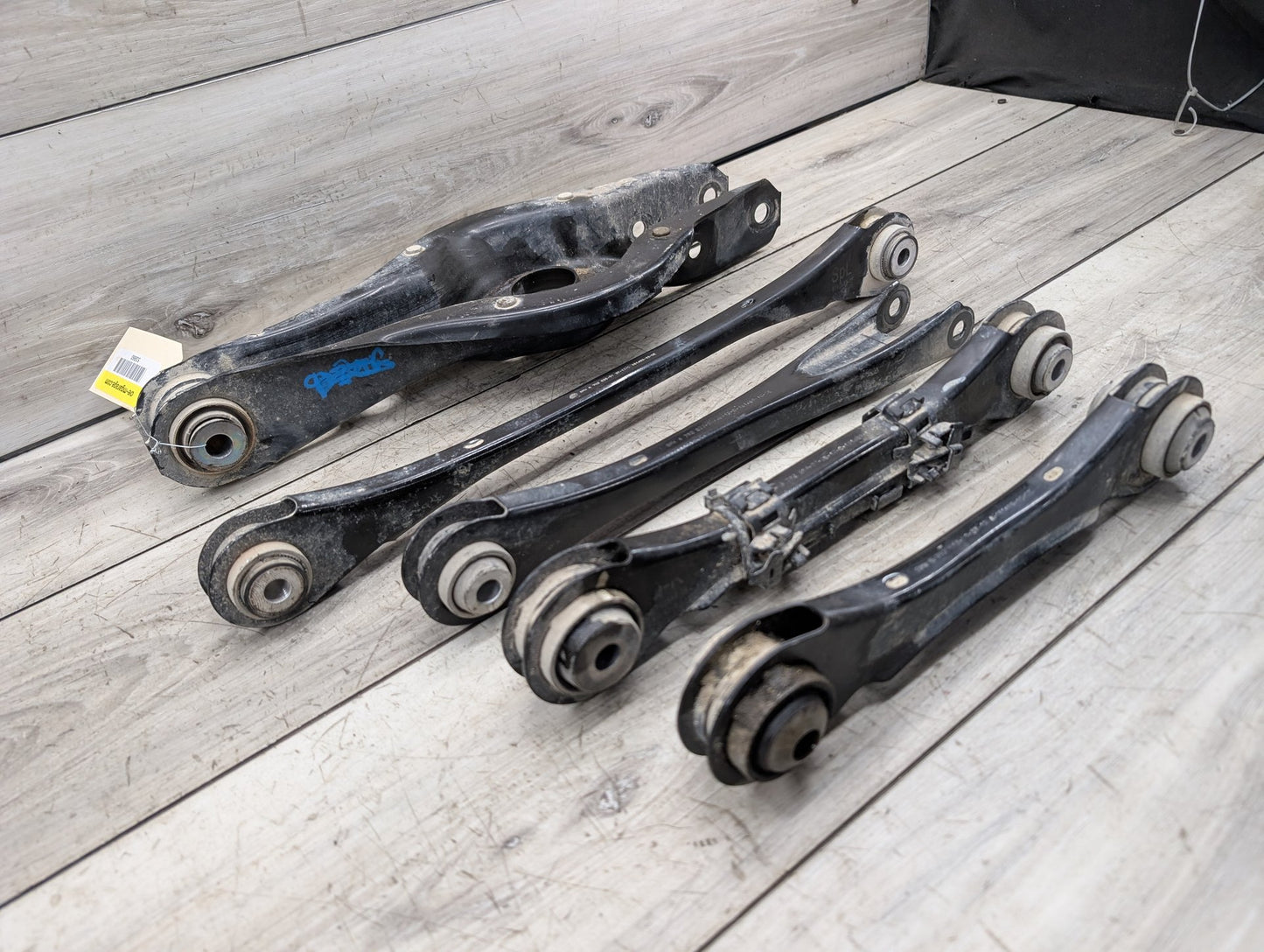 2011-2016 BMW 335i F30 Rear Right Passenger Control Arms SET 6792540 OEM BMW F22 F23 F30 F32 F33 F36 Rear Right Passenger Upper Lower Control Arm SET