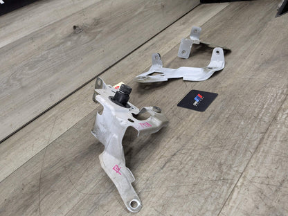 19-24 OEM BMW G20 330 M340 Front Right Passenger Side Fender Holder Bracket SET