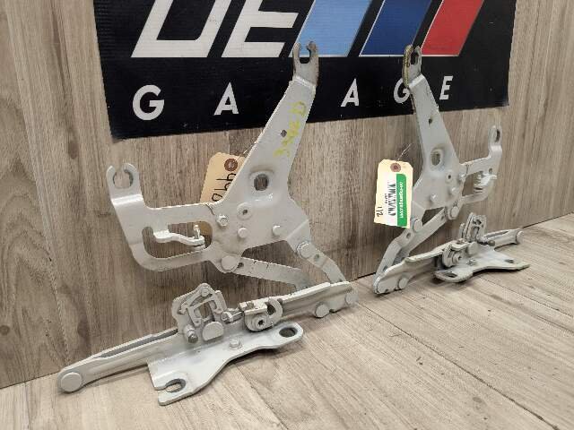 OEM BMW F15 F16 F85 F86 X5 X6 Left Right Hood Hinge Support Bracket SET White