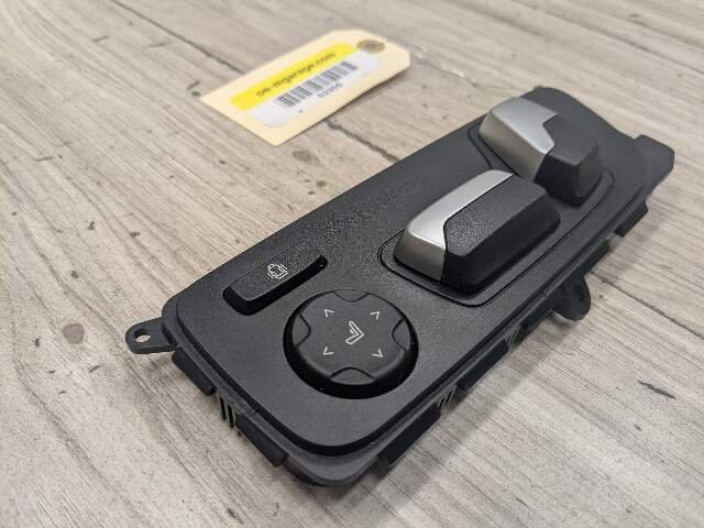 2020 - 2024 BMW X3 F97 Front Left Driver Seat Control Switch 6801481 S58