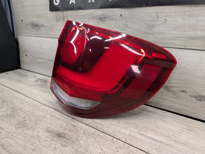 14-18 BMW OEM F15 F85 X5 X5M Rear Right Passenger Side Outer Stop Tail Light