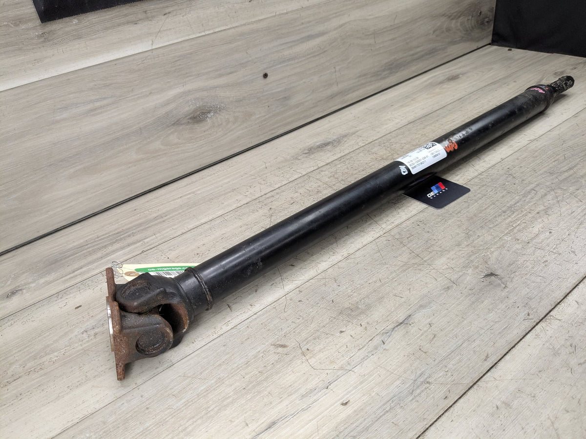 2019 BMW X3 G01 Front Propeller Driveshaft Drive Shaft 9488487 OEM BMW G01 G05 G12 G20 G30 F90 X3 M5 Front Drive Shaft Driveshaft Output OEM