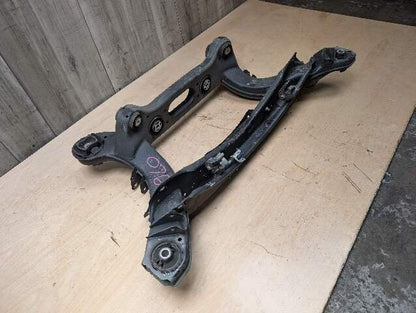 10-16 Mercedes A207 C207 W204 W207 W212 Rear Subframe Support Cradle Crossmember