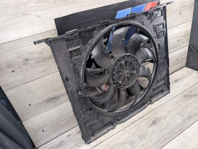 18-20 OEM BMW G30 F90 M5 M550 Engine N63 S63 Radiator Cooling Fan Motor 1000W