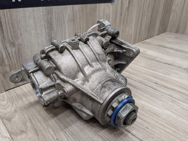 OEM BMW F39 F44 F48 X1 X2 28 228 AWD Transmission Transfer Case Box Gearbox B46