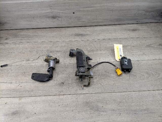 1996 - 2003 BMW Z3 E36 Liftagte Trunk Lid Liftgate Lock Latch Actuators SET 8361140 M54B25O0