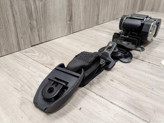 2019 BMW 330i G20 Front Right Passenger Seatbelt Seat Belt Retractor 7496308 OEM BMW G20 G80 330 M340 M3 Front Right Passenger Seat Belt Seatbelt Retractor