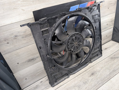2017-2023 BMW M550i G30 Fan Shroud Housing w/ Motor 7953398 18-20 OEM BMW G30 F90 M5 M550 Engine N63 S63 Radiator Cooling Fan Motor 1000W