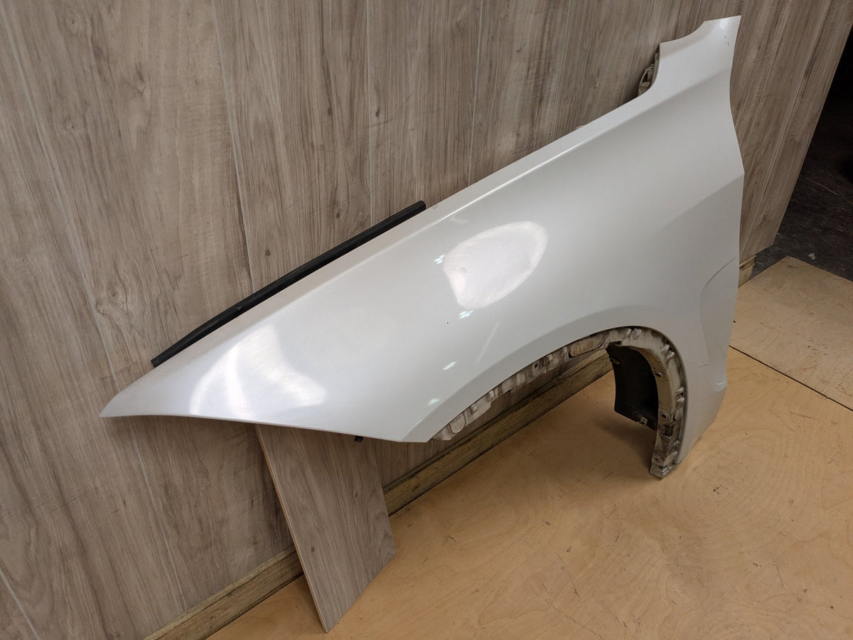 14-18 OEM BMW F15 X5 Front Left Driver Side Fender Panel MINERALWEISS METALLIC (A96)