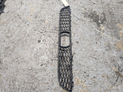 2017-2023 BMW M550i G30 Front Middle Center Bumper Cover Grille 8064931 *17-20 OEM BMW G30 Front Bumper Lower Center Grille Trim Black OEM