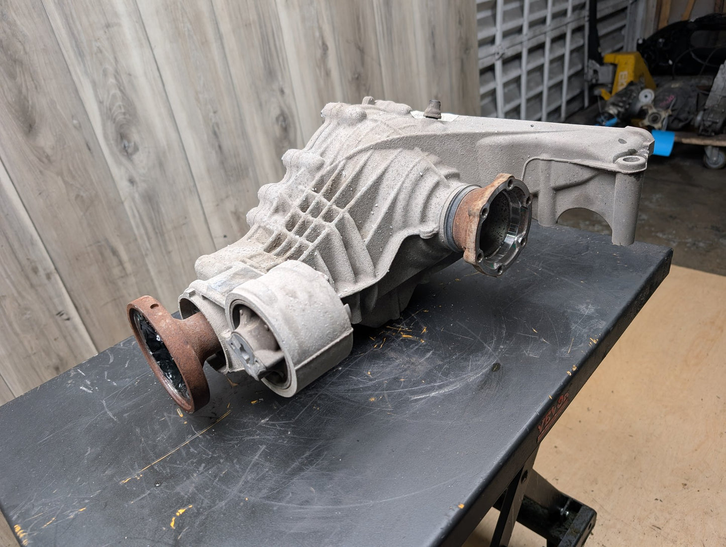 2017 Audi A4 Rear Axle Carrier Differential 161895k 0