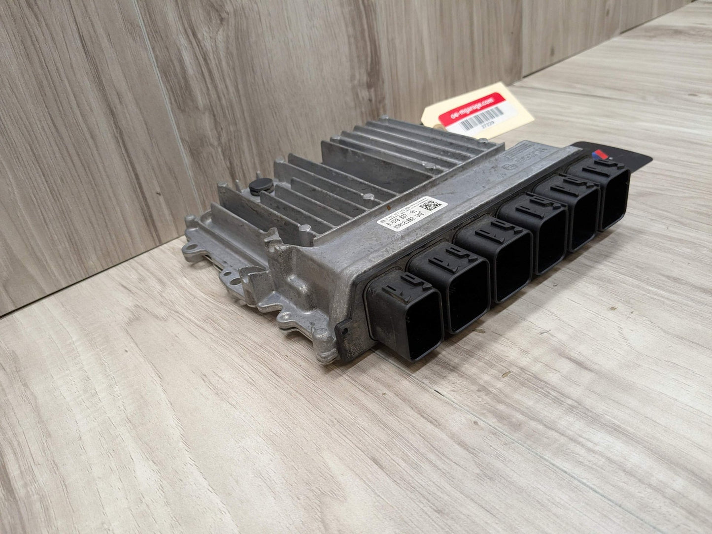 2016 BMW 740i G12 Engine Motor ECU DME Computer Module 8678937