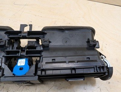 OEM BMW F30 F32 F33 F36 F80 F82 F83 M3 M4 Front Dash Central AC Air Vent Grille