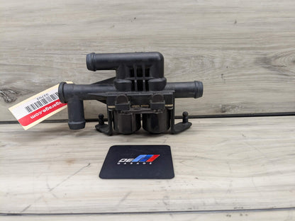 OEM BMW F01 F02 F06 F07 F10 F12 F13 M5 M6 Engine Water Heater Control Valve Pump