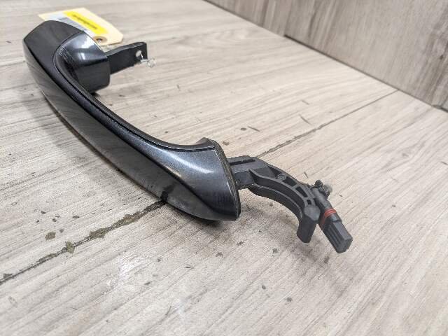 2020 - 2024 BMW X3 F97 Front or Rear Right Passenger Exterior Door Handle w/ Comfort Access 8492028 S58