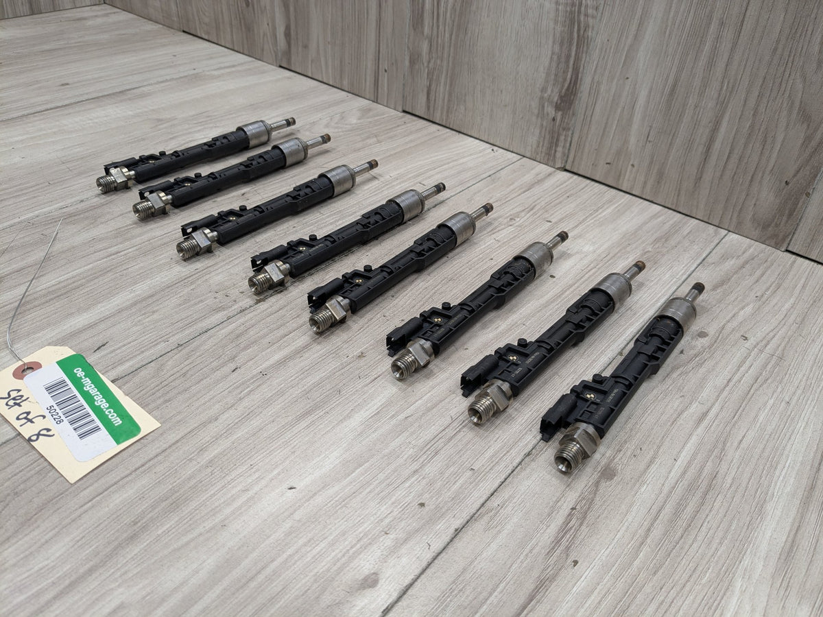 2016 BMW 750i G12 Engine Motor Fuel Injector SET 8638255 19-24 OEM BMW G12 G30 M550 750 Engine N63R High Pressure Fuel Injector SET