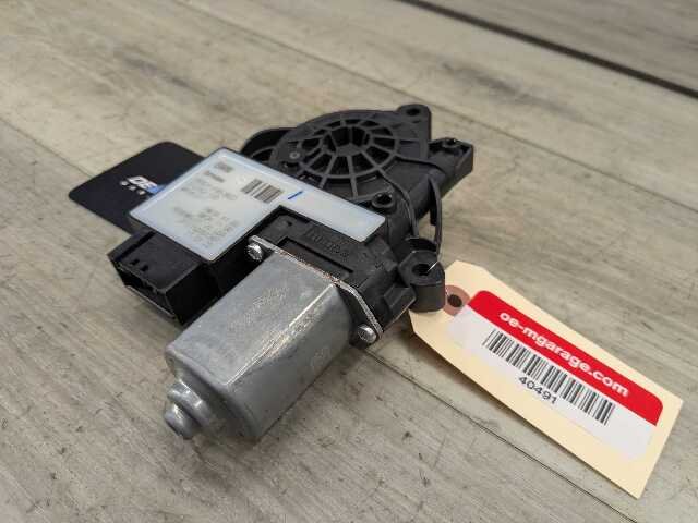 2022 BMW 330i G20 Front Right Passenger Door Window Glass Regulator Motor 8498860 OEM BMW G20 G80 330 M340 M3 FRONT Right Passenger Door Window Regulator Motor