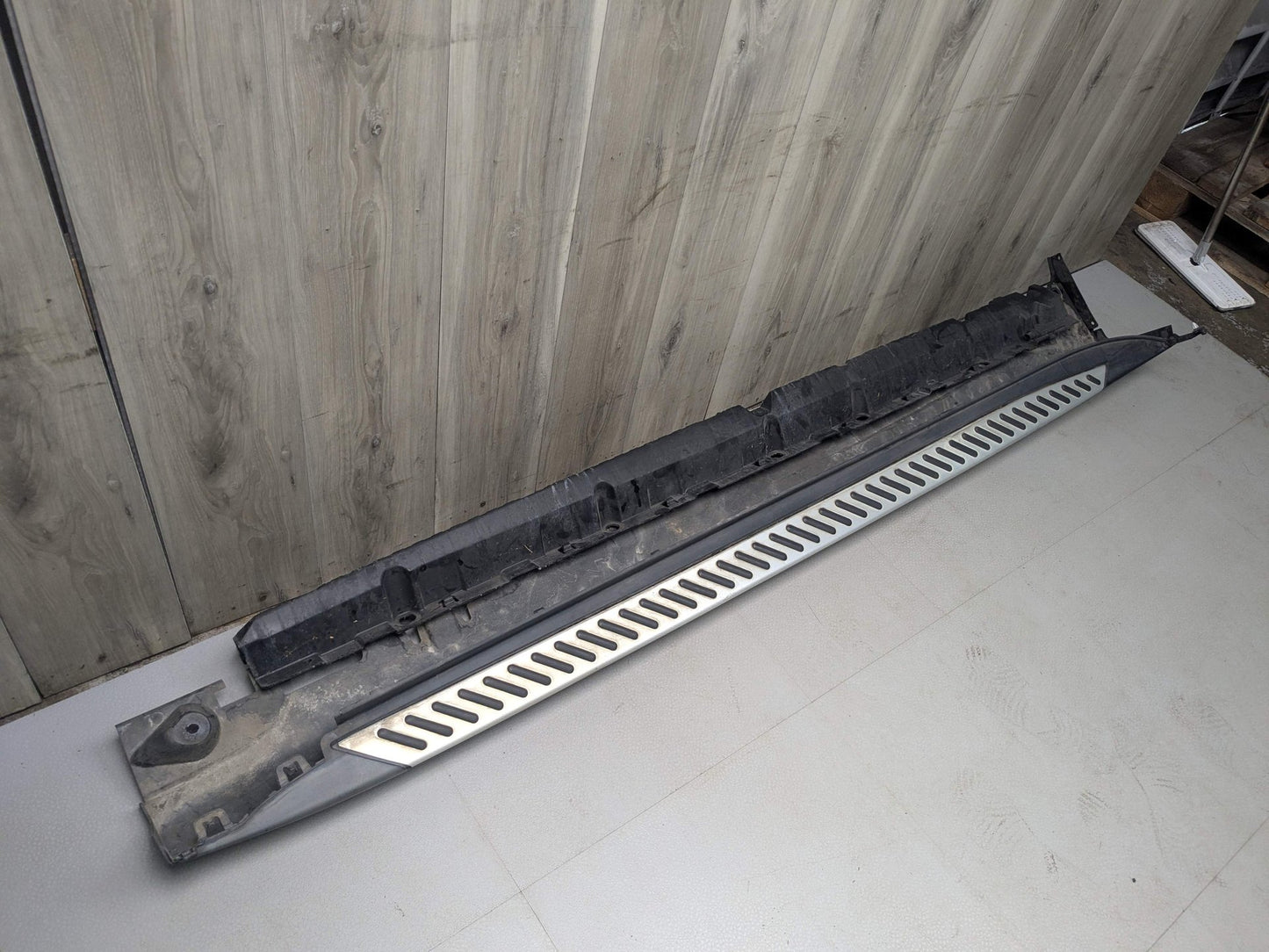 OEM BMW F15 X5 Left Driver Side Skirt Rocker Panel Running Board Step w/ Bracket