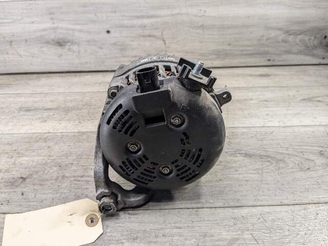 BMW F10 528i N20B20O0 Engine Motor Generator Alternator 7605061 OEM BMW E84 F10 F22 F25 F30 F32 F36 N20 N26 Charging Alternator Generator 210A
