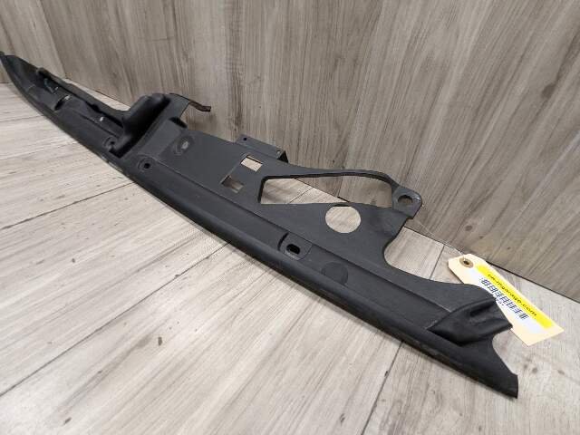 OEM BMW F90 M5 G30 530 540 M550 Front Right Engine Support Sealing Cover Trim