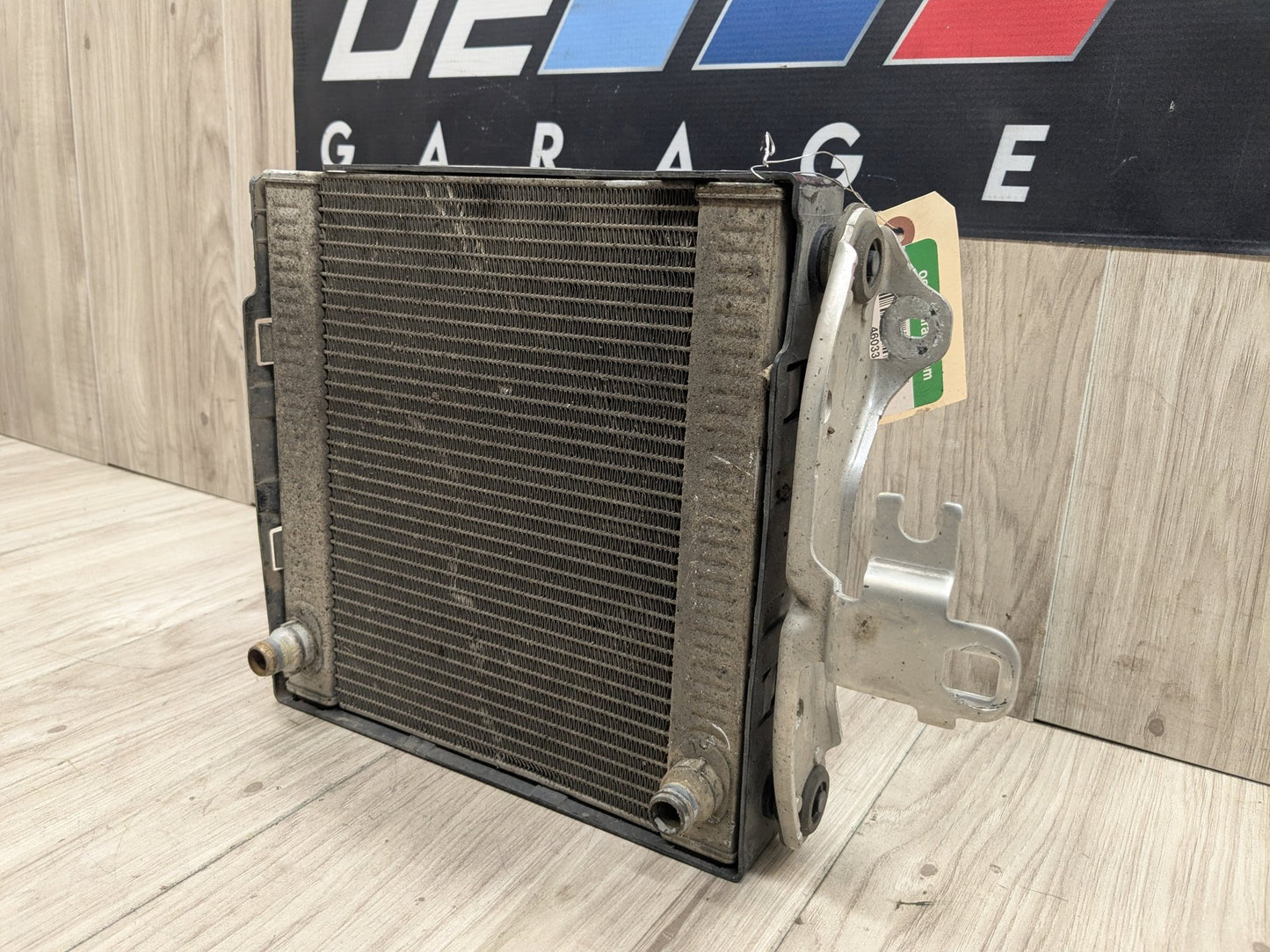 2018 BMW M550i G30 Left or Right Secondary Auxiliary radiator 8619383 OEM BMW F90 F93 G12 G16 G30 M5 M8 Secondary Auxiliary Coolant Remote Radiator