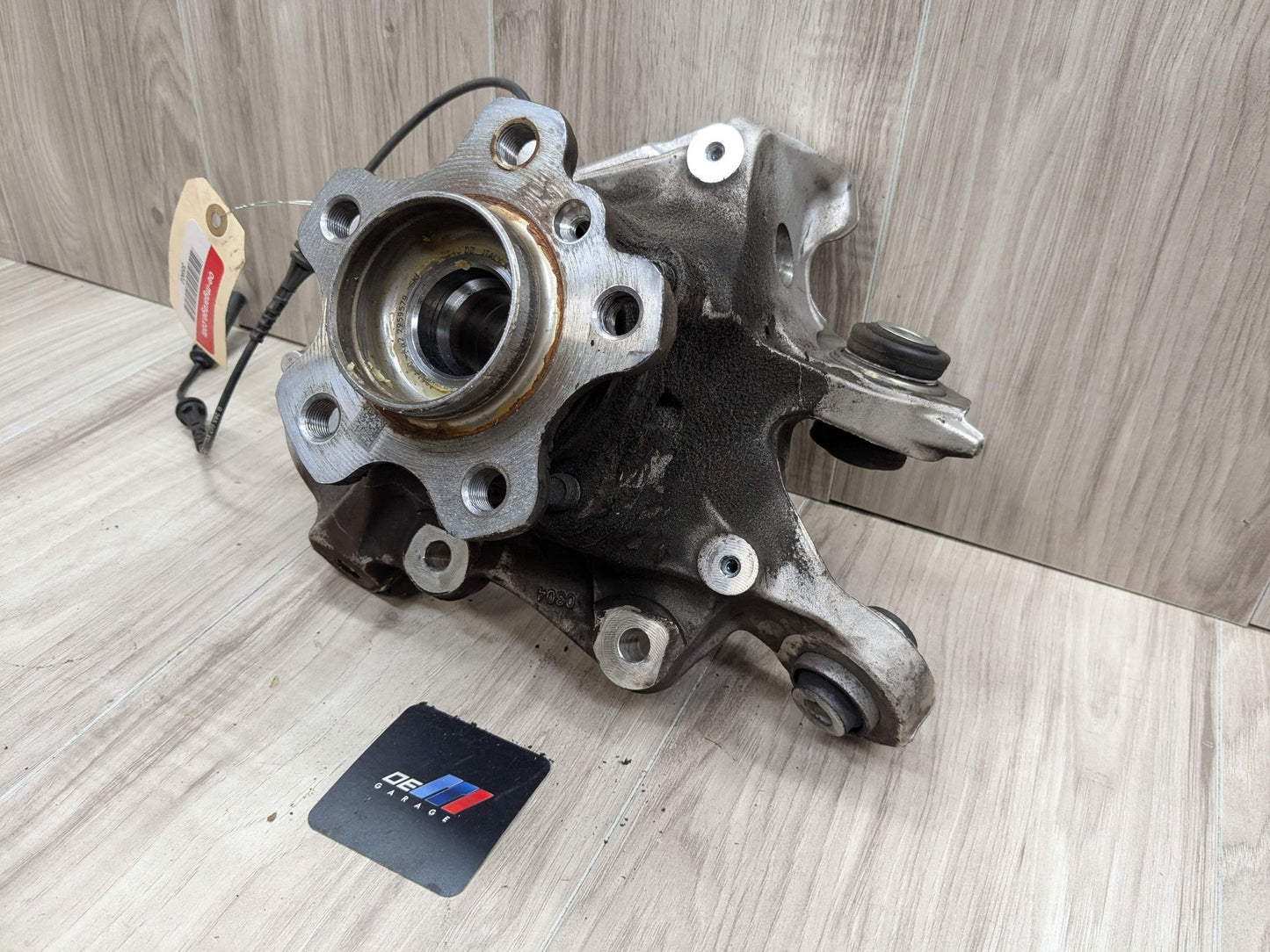 2022 BMW M340i G20 Rear Left Driver Spindle Knuckle w/ Bearing 6898479 19-25 OEM BMW G20 330 M340 REAR Left Driver Knuckle Wheel Hub Spindle Bearing