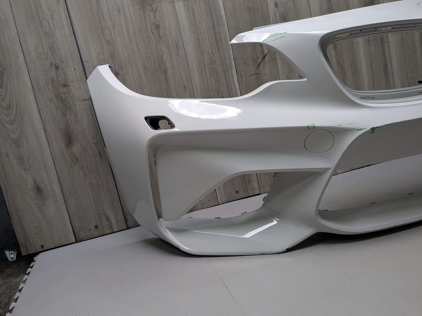 NOTE* 15-20 OEM BMW F87 M2 Front Bumper Cover Trim w/O PDC Holes White 300 White ALPINWEISS III (300)