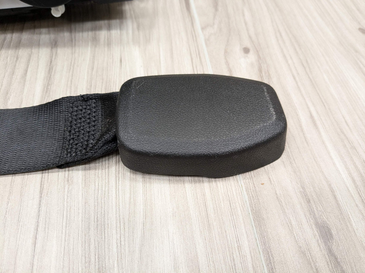 OEM BMW G01 G02 F97 F98 X3 X4 Front Right Passenger Seat Belt Seatbelt Retractor