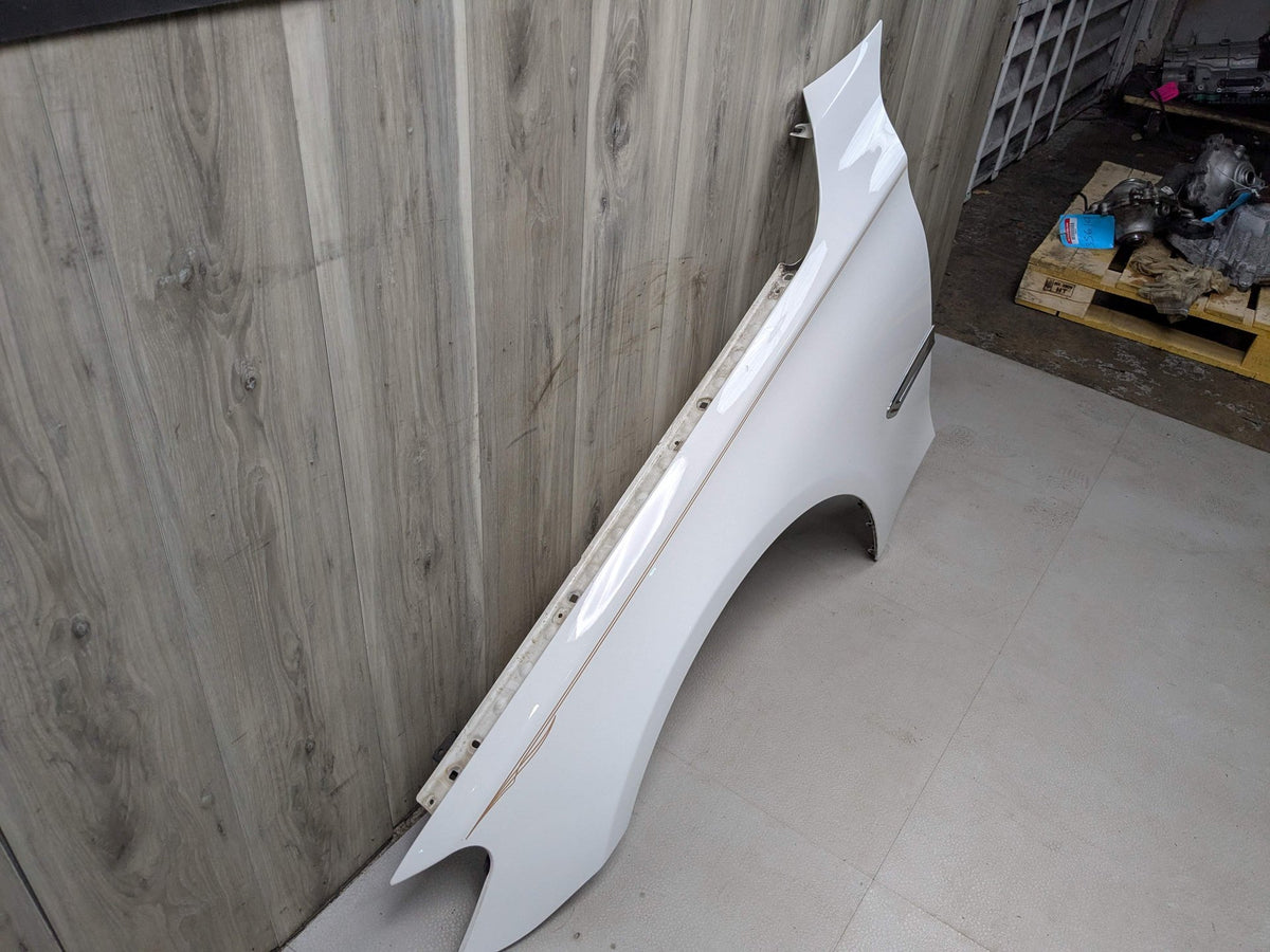 09-15 OEM BMW F01 F02 740 750 Front Left Driver Side Fender Panel White 300 White ALPINWEISS III (300)