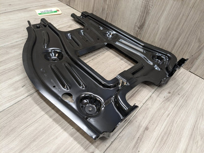 14-16 OEM Mercedes W212 E350 E550 Rear Package Loud Speaker Audio Tray Bracket