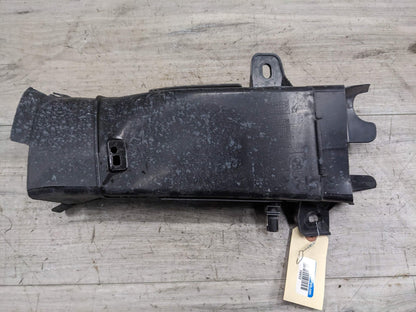 09-18 OEM BMW F06 F12 F13 650i Front Right Passeneger Side Air Brake Duct Guide