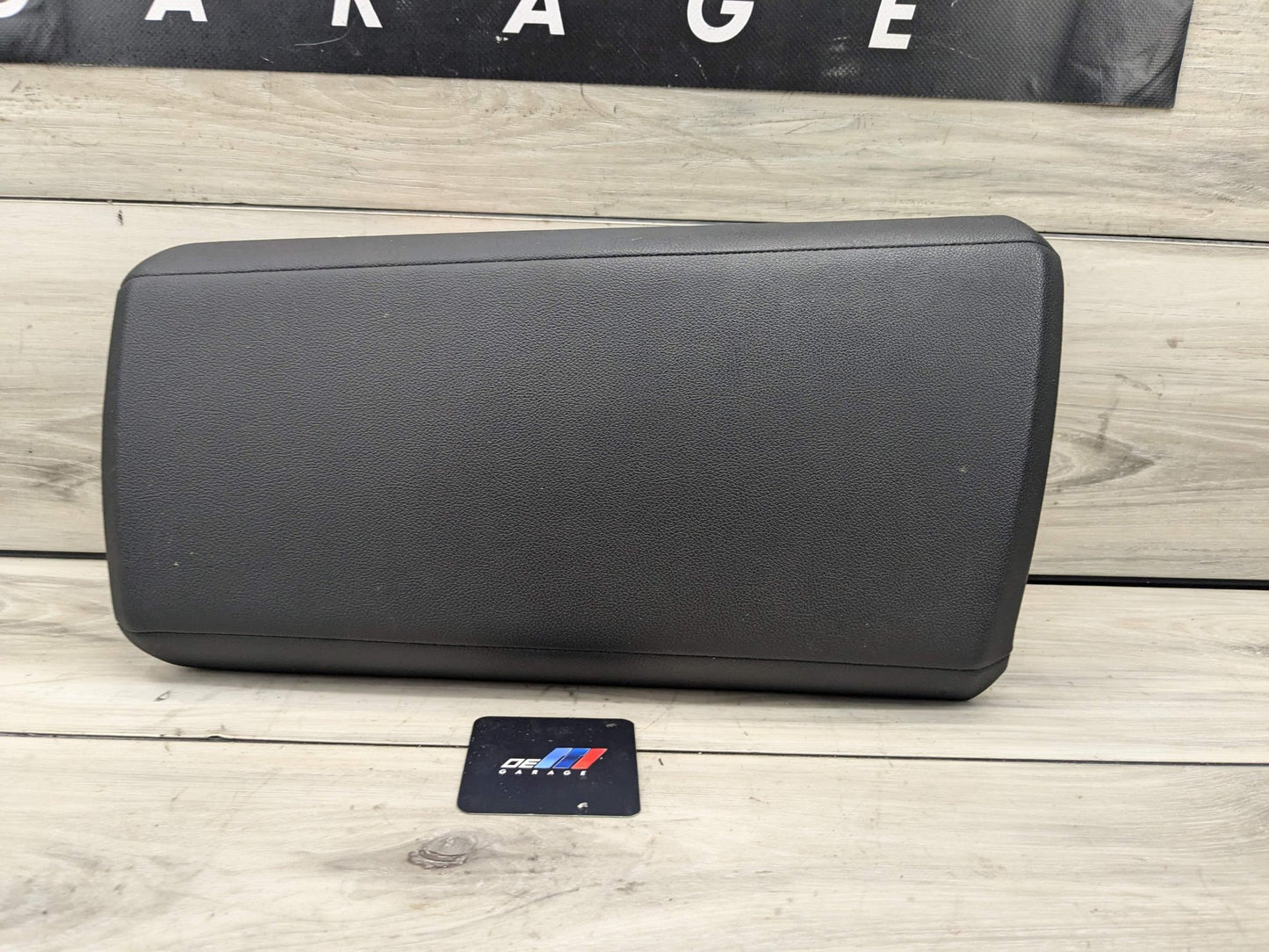2022 BMW 330i G20 Center Console Armrest Arm Rest 0