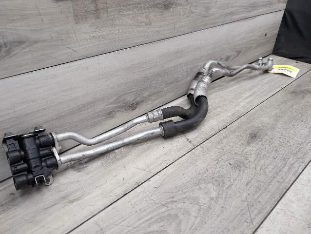 16-19 OEM BMW F90 M5 G12 750 G30 M550 Transmission Oil Cooler Line Inlet Outlet
