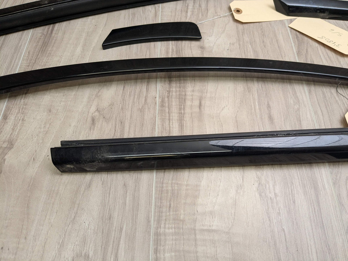 22-25 OEM BMW G42 G87 Right Passenger Side Door Belt Molding Trim SHADOW GLOSS