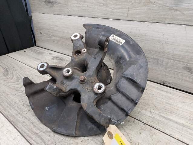 1996 - 2003 BMW Z3 E36 Front Left Driver Spindle Knuckle w/ Bearing 1092079 M54B25O0