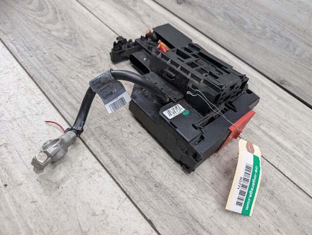 OEM Mercedes W204 W207 E550 Fuse Relay Box Junction Terminal