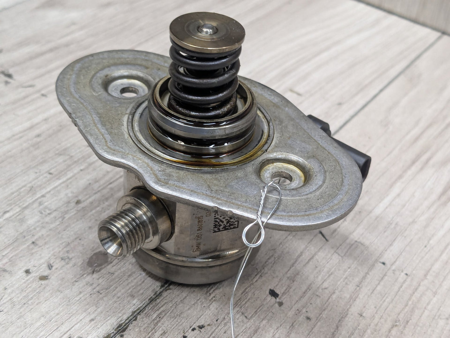 16-20 OEM BMW G11 G12 750 G30 M550 Engine N63R HPFP High Pressure Fuel Pump 1-4