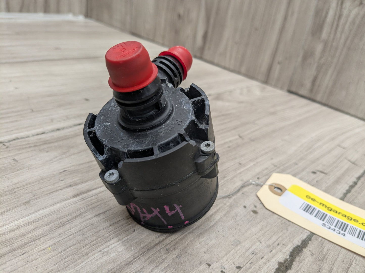 16-19 OEM BMW G11 G12 G30 M550 750 M760 Auxiliary Electric Coolant Water Pump