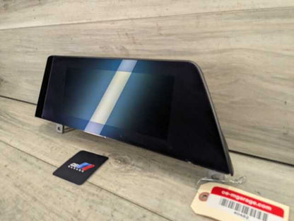 2022 BMW 330i G20 Monitor Display Screen 5A3E575 OEM BMW G20 G22 G23 G26 G42 PRE-LCI Navigation Monitor Display Screen 8.8"