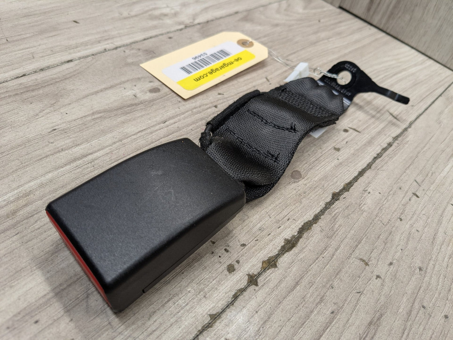 OEM BMW F90 M5 G30 530 540 M550 Rear Center Middle Seatbelt Seat Belt Buckle