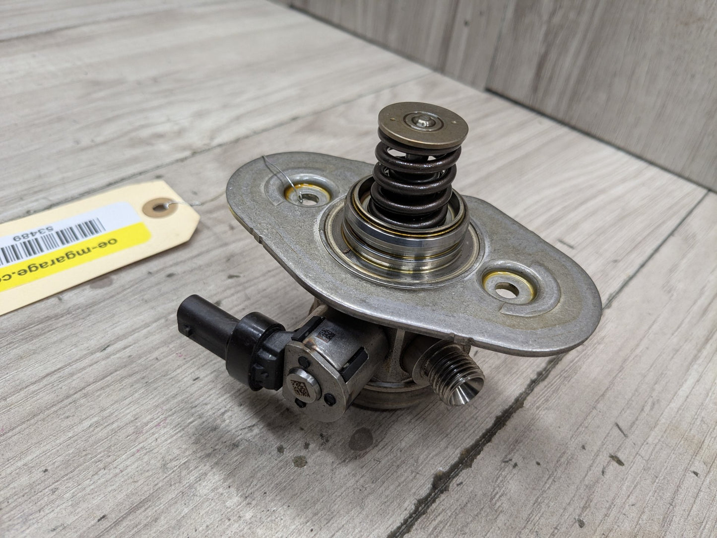 16-20 OEM BMW G11 G12 750 G30 M550 Engine N63R HPFP High Pressure Fuel Pump 1-4
