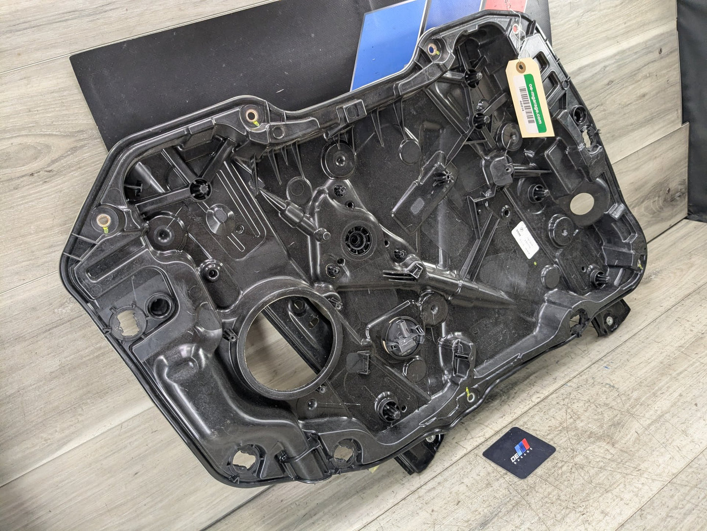 2020 BMW 330i G20 Front Left Driver Door Window Glass Regulator Motor 7497103 OEM BMW G20 G80 330 M340 M3 FRONT Left Driver Door Window Regulator Motor