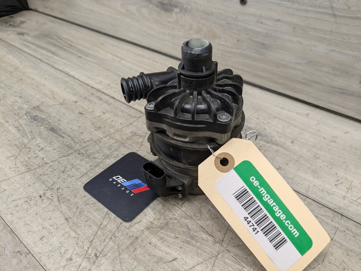 OEM BMW F22 F30 F32 F36 F87 335 435 Engine N55 Auxiliary Electric Water Pump